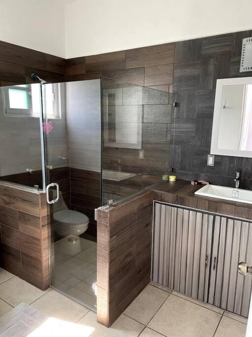 トゥライヤカパン Casa Lychaヴィラ エクステリア 写真